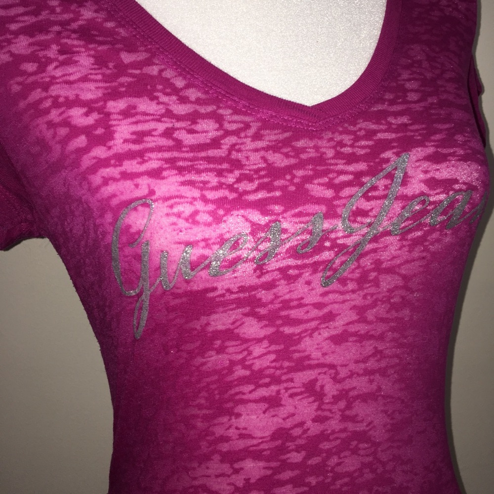 Magenta burn-out tee from Guess Jeans